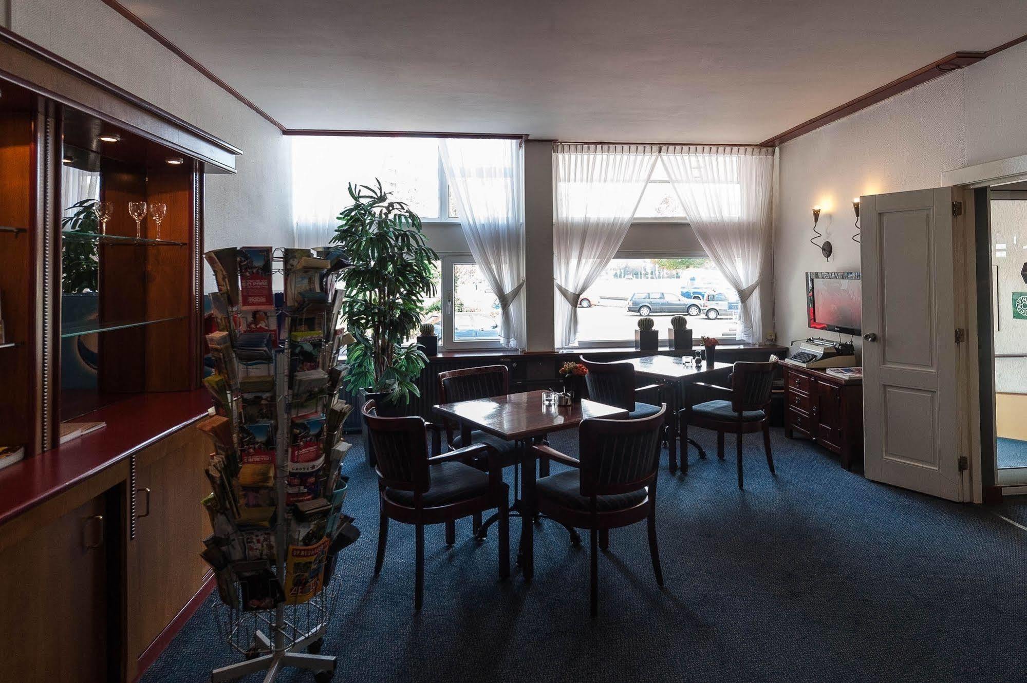 Eurohotel Λεουβάρντεν Εξωτερικό φωτογραφία